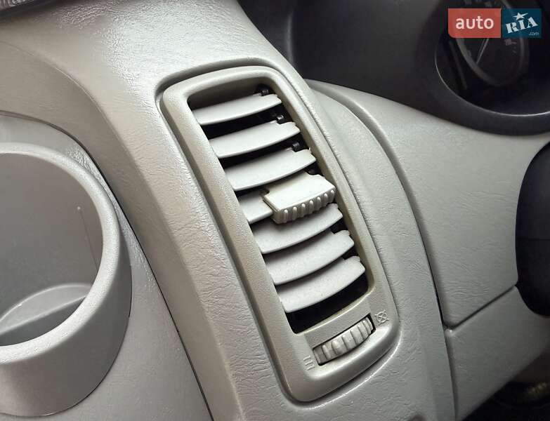 Минивэн Opel Vivaro 2012 в Львове