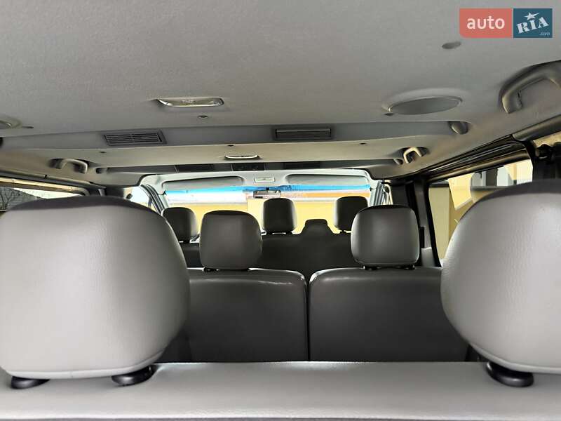 Минивэн Opel Vivaro 2012 в Львове