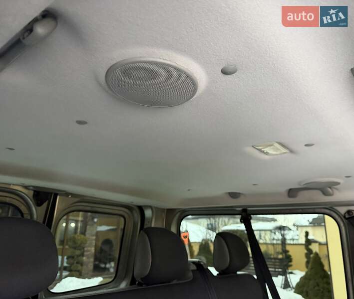 Минивэн Opel Vivaro 2012 в Львове