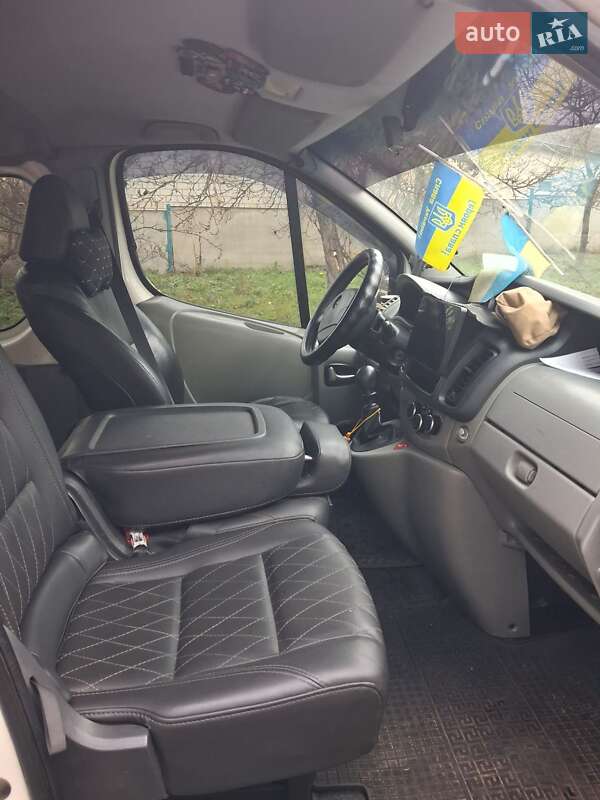 Минивэн Opel Vivaro 2010 в Киеве фото 6 Минивэн Opel Vivaro 2010 в Киеве