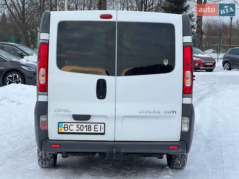 Минивэн Opel Vivaro 2007 в Стрые