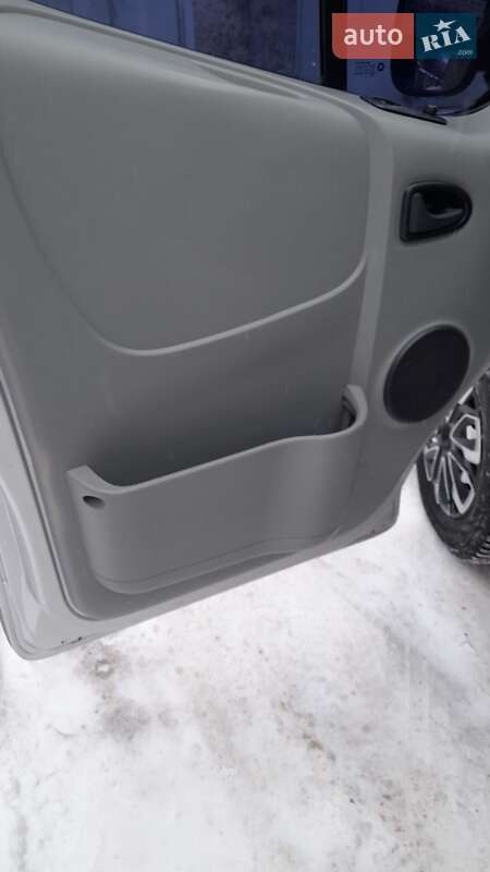 Минивэн Opel Vivaro 2005 в Хмельницком