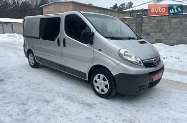 Вантажопасажирський фургон Opel Vivaro 2012 в Луцьку