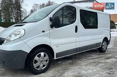 Вантажопасажирський фургон Opel Vivaro 2013 в Дубні