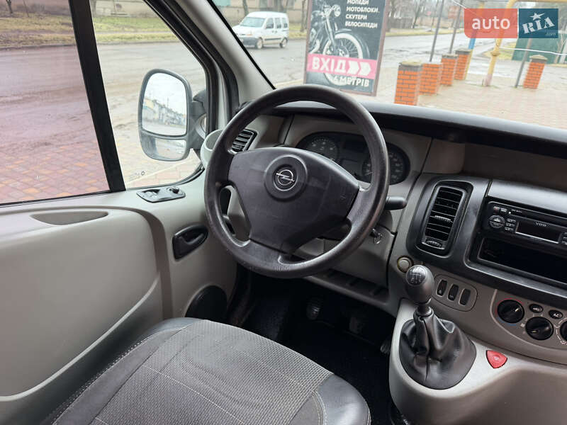 Минивэн Opel Vivaro 2007 в Апостолово фото 21 Минивэн Opel Vivaro 2007 в Апостолово