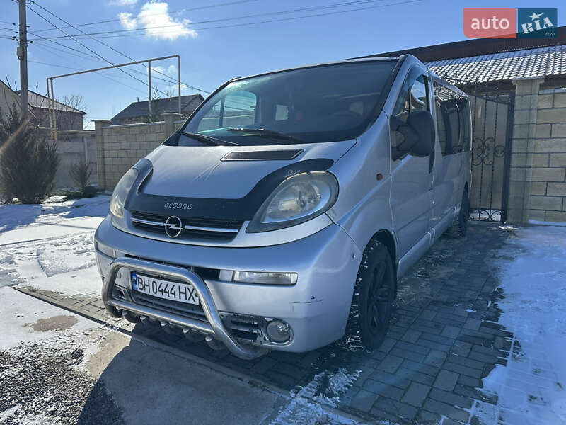 Opel Vivaro 2005