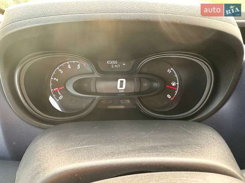 Грузовой фургон Opel Vivaro 2017 в Вышгороде