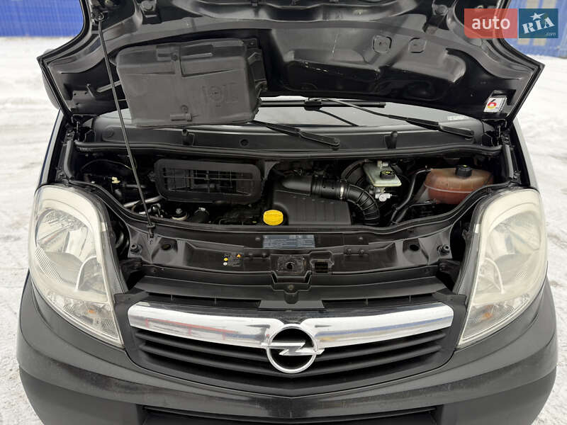 Минивэн Opel Vivaro 2008 в Виннице