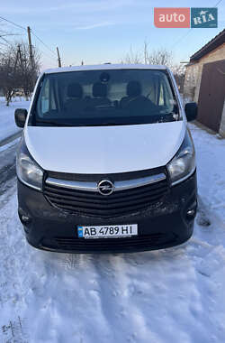 Грузовой фургон Opel Vivaro 2015 в Мурованых Куриловцах