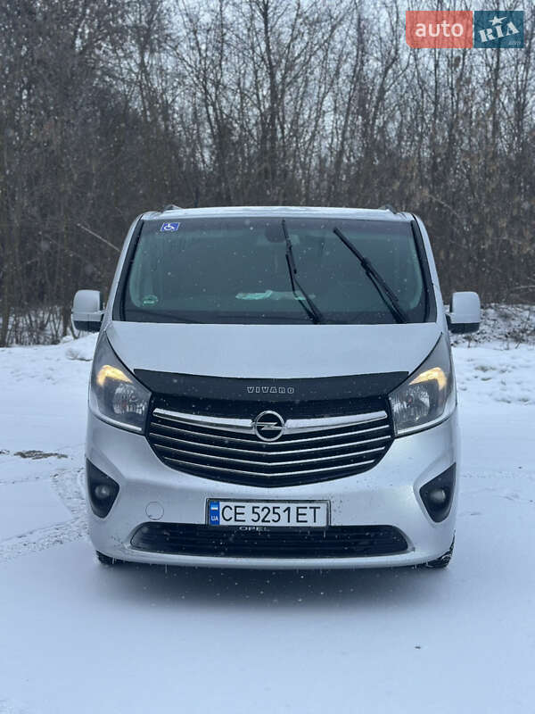 Opel Vivaro 2016