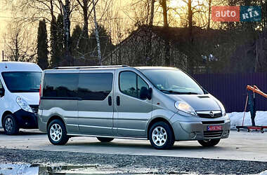 Мінівен Opel Vivaro 2012 в Млиніві