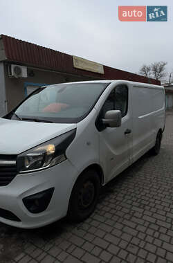 Вантажний фургон Opel Vivaro 2015 в Одесі