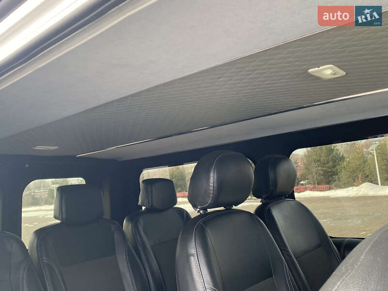 Минивэн Opel Vivaro 2013 в Виннице