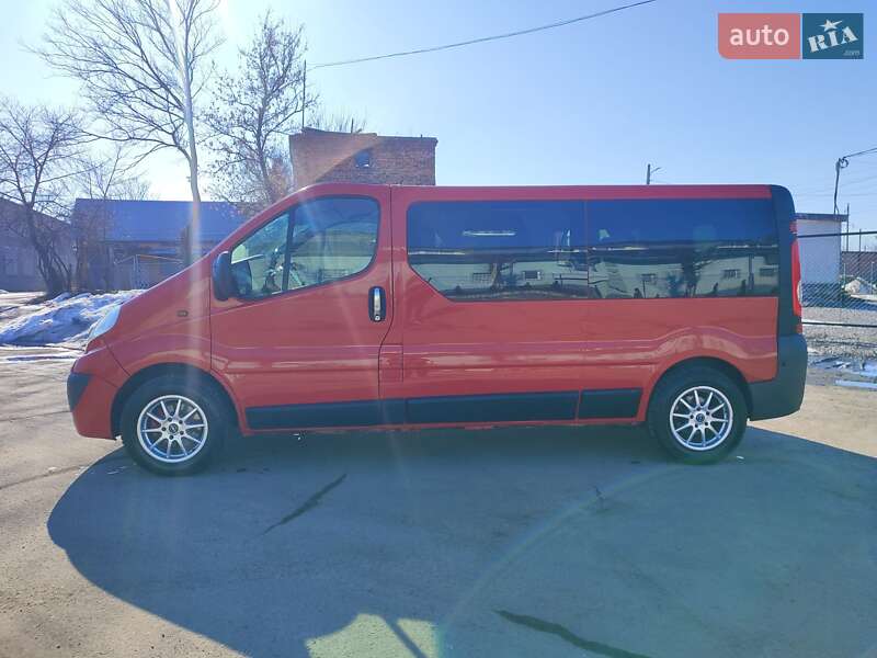 Минивэн Opel Vivaro 2006 в Шептицькому