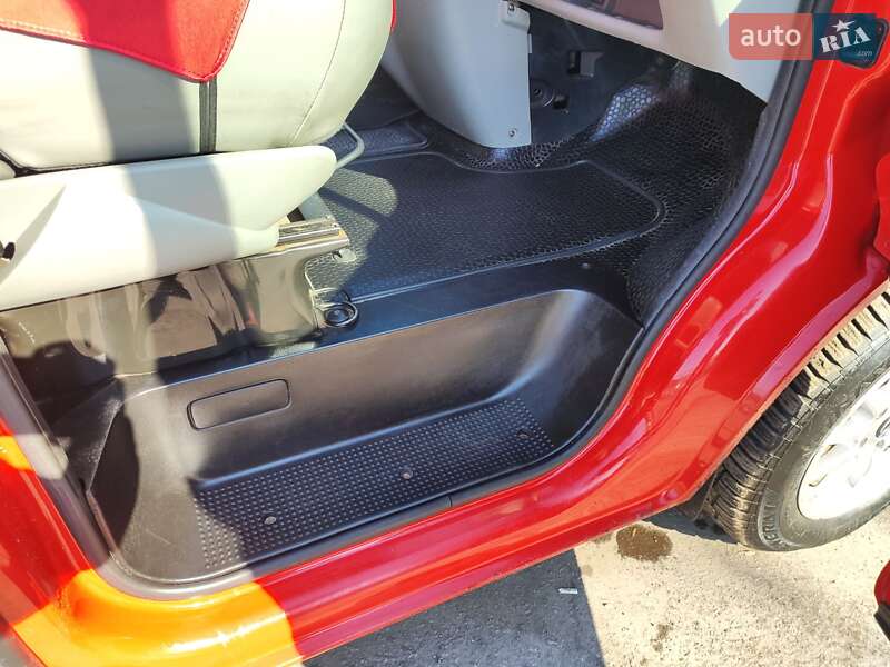 Минивэн Opel Vivaro 2006 в Шептицькому