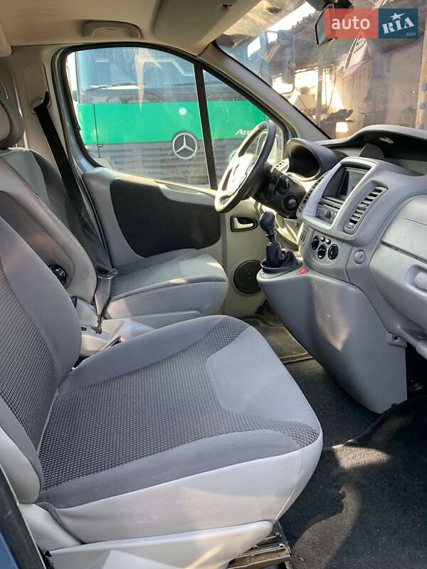Минивэн Opel Vivaro 2010 в Вознесенске