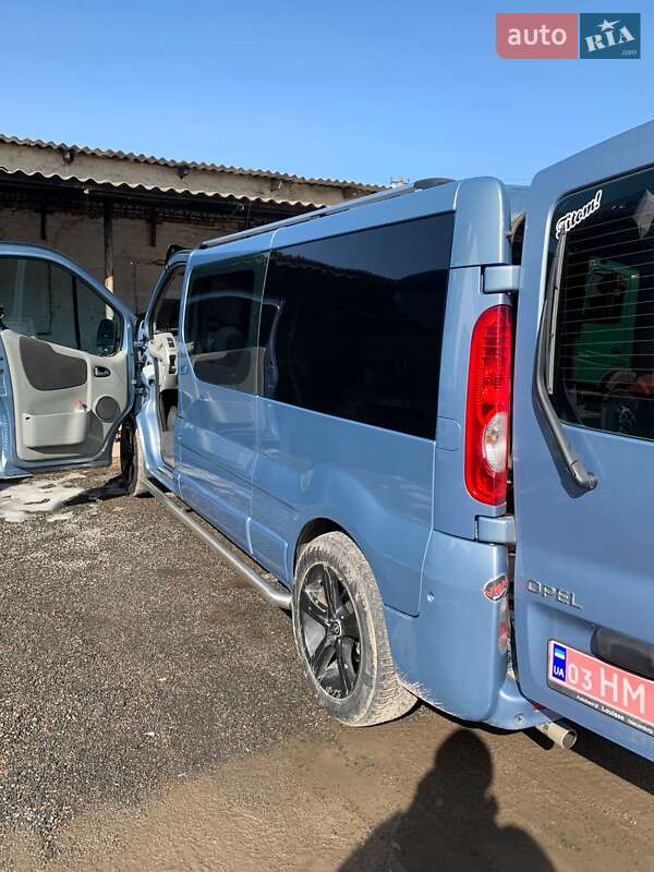 Минивэн Opel Vivaro 2010 в Вознесенске