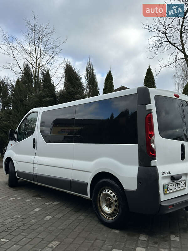 Мінівен Opel Vivaro 2008 в Самборі