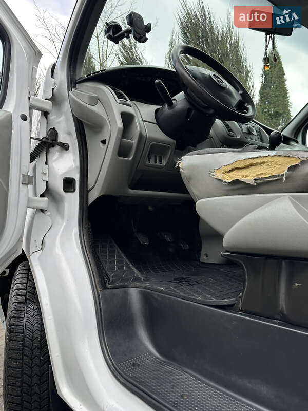 Мінівен Opel Vivaro 2008 в Самборі