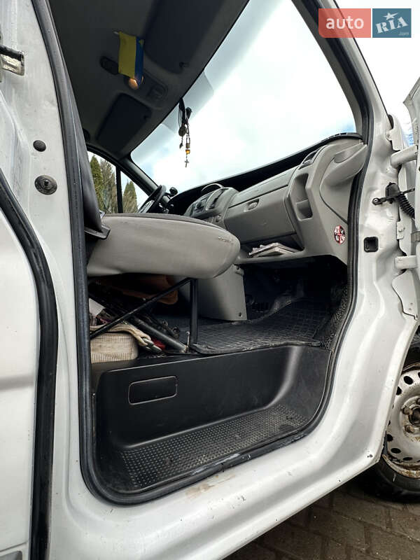 Мінівен Opel Vivaro 2008 в Самборі