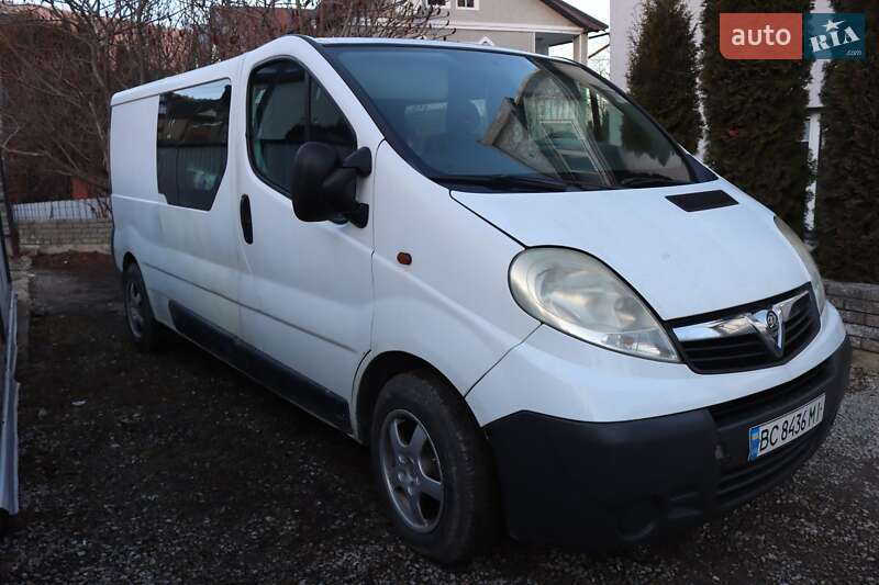 Грузовой фургон Opel Vivaro 2008 в Яремче