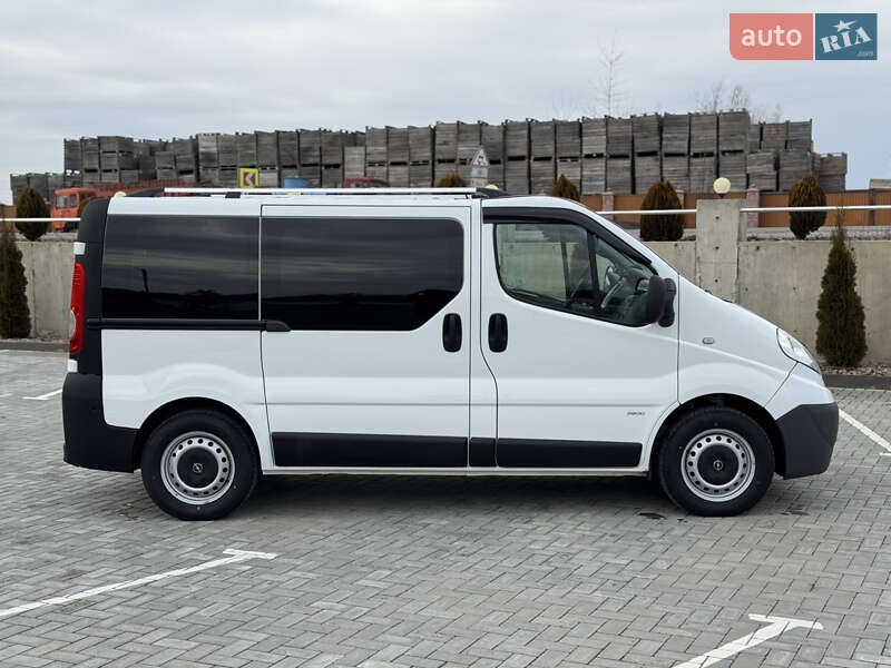 Минивэн Opel Vivaro 2014 в Черновцах