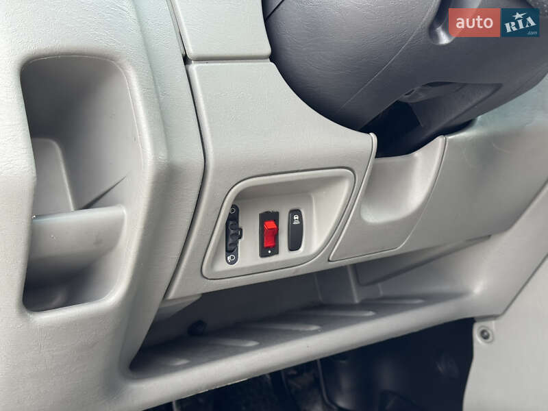 Минивэн Opel Vivaro 2014 в Черновцах