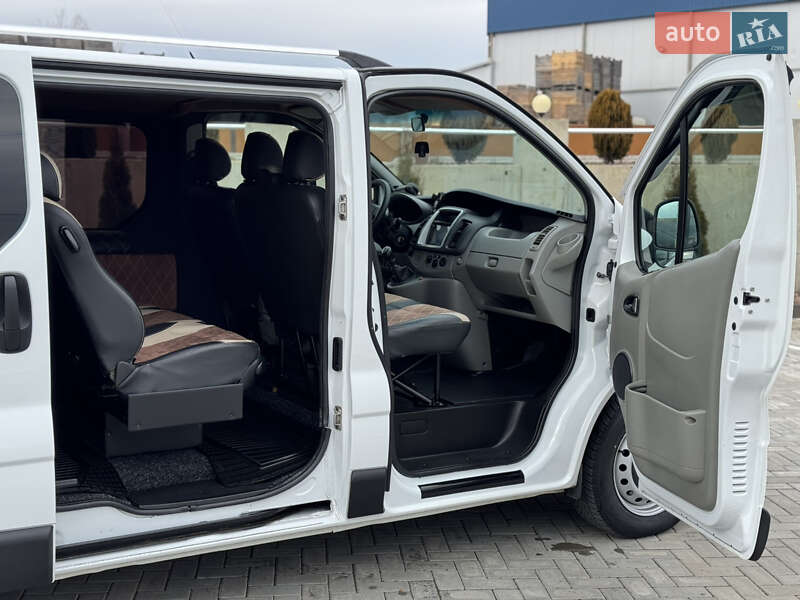 Минивэн Opel Vivaro 2014 в Черновцах