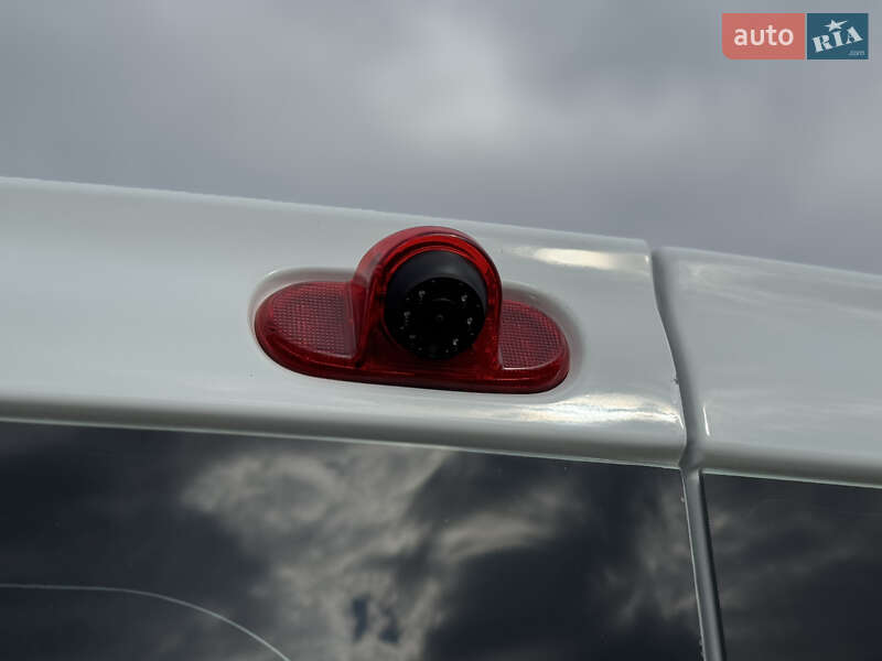 Минивэн Opel Vivaro 2014 в Черновцах