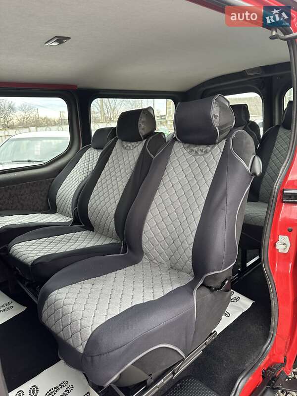 Минивэн Opel Vivaro 2005 в Смеле