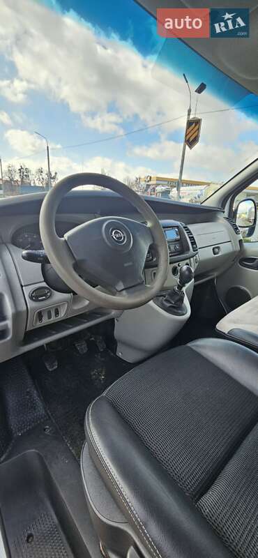 Минивэн Opel Vivaro 2006 в Виннице