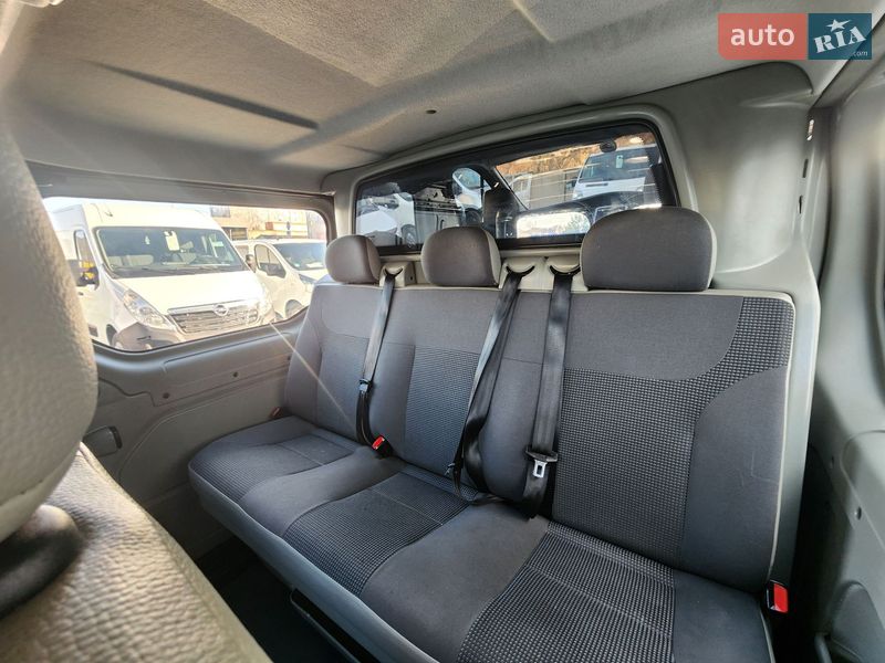 Минивэн Opel Vivaro 2012 в Дубно