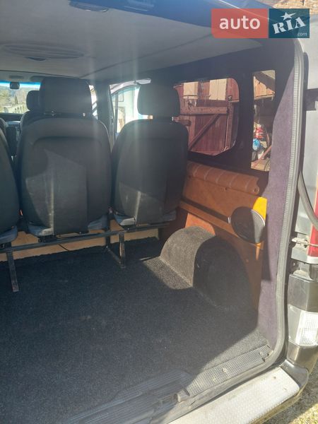 Минивэн Opel Vivaro 2009 в Мостиске