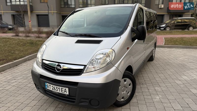 Минивэн Opel Vivaro 2012 в Ивано-Франковске