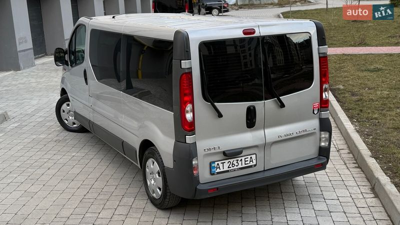 Минивэн Opel Vivaro 2012 в Ивано-Франковске