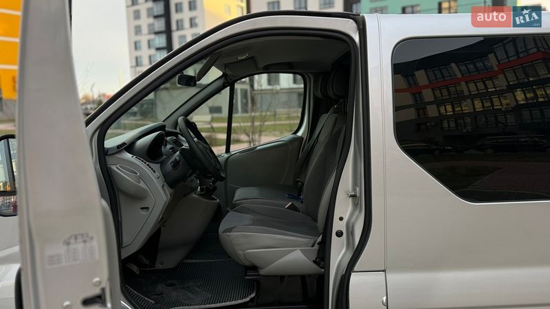 Минивэн Opel Vivaro 2012 в Ивано-Франковске