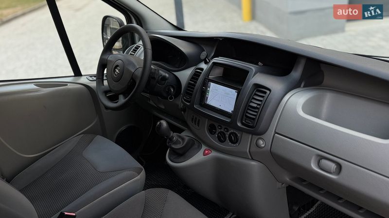 Минивэн Opel Vivaro 2012 в Ивано-Франковске