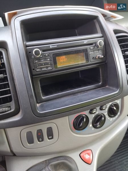 Минивэн Opel Vivaro 2014 в Гадяче