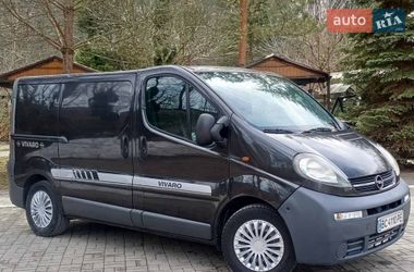 Вантажний фургон Opel Vivaro 2004 в Дрогобичі