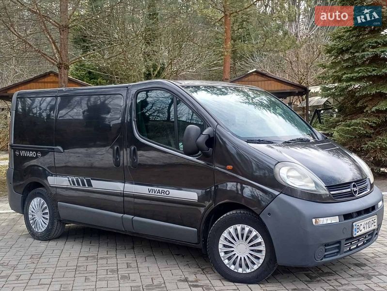 Opel Vivaro 2004