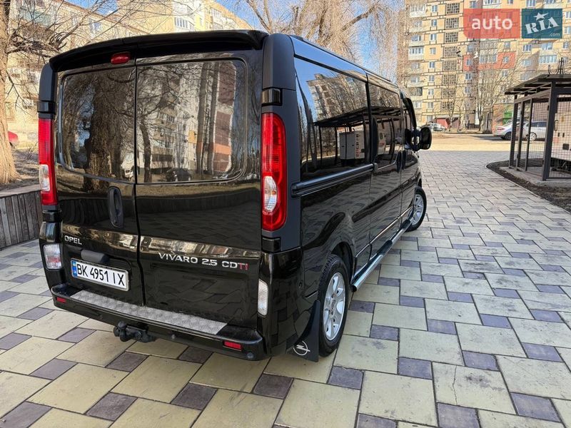 Минивэн Opel Vivaro 2008 в Кривом Роге