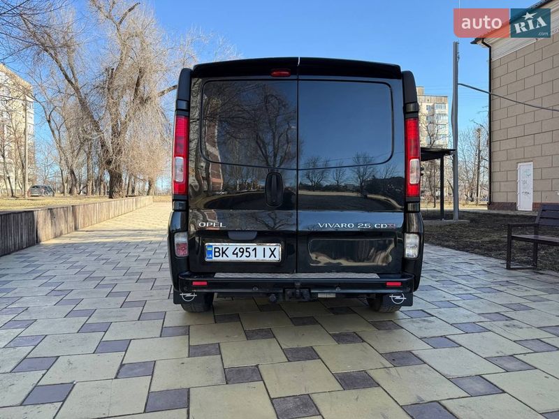 Минивэн Opel Vivaro 2008 в Кривом Роге