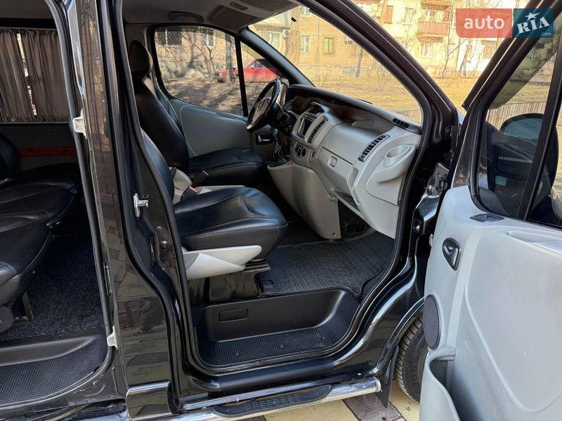 Минивэн Opel Vivaro 2008 в Кривом Роге