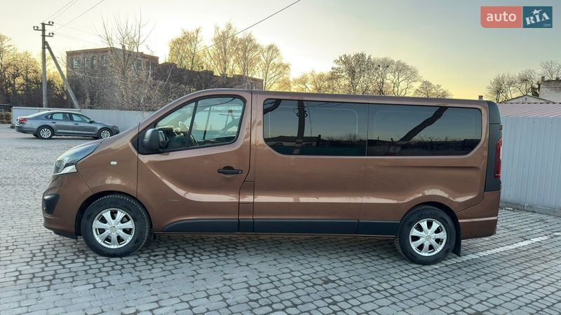 Минивэн Opel Vivaro 2015 в Кременчуге