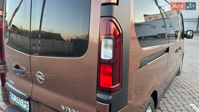 Минивэн Opel Vivaro 2015 в Кременчуге