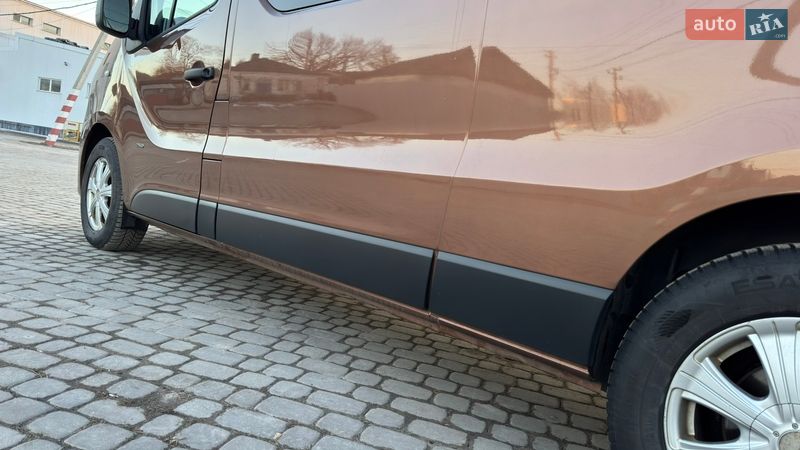 Минивэн Opel Vivaro 2015 в Кременчуге