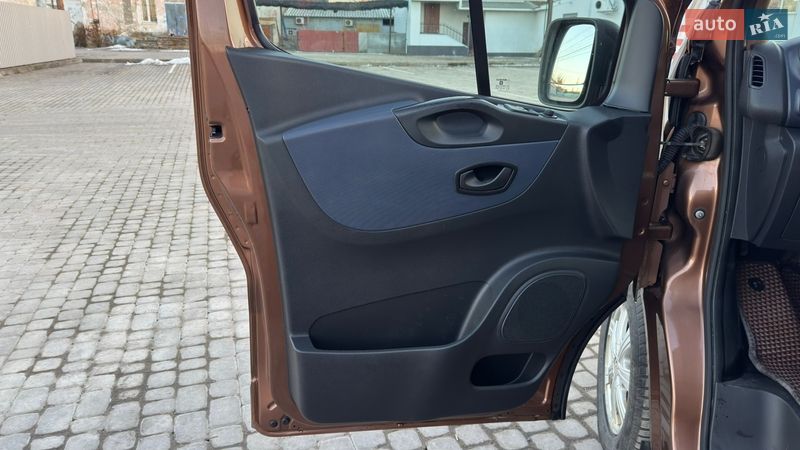 Минивэн Opel Vivaro 2015 в Кременчуге