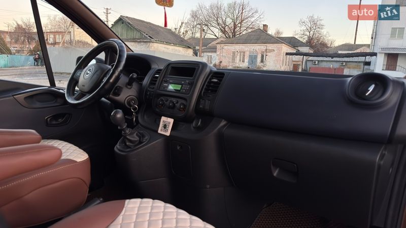 Минивэн Opel Vivaro 2015 в Кременчуге
