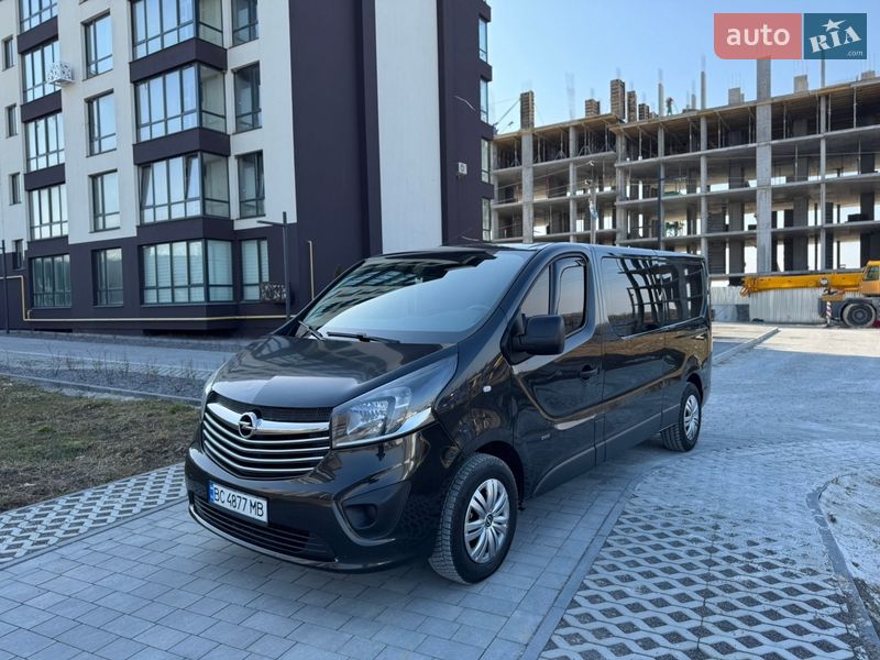 Минивэн Opel Vivaro 2016 в Львове