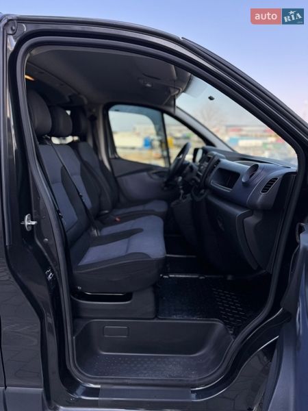 Минивэн Opel Vivaro 2016 в Львове